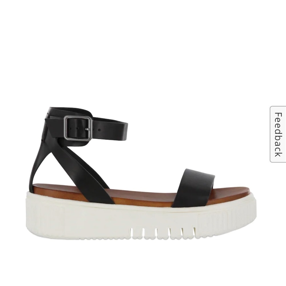 Mia Lunna Sandals NWT